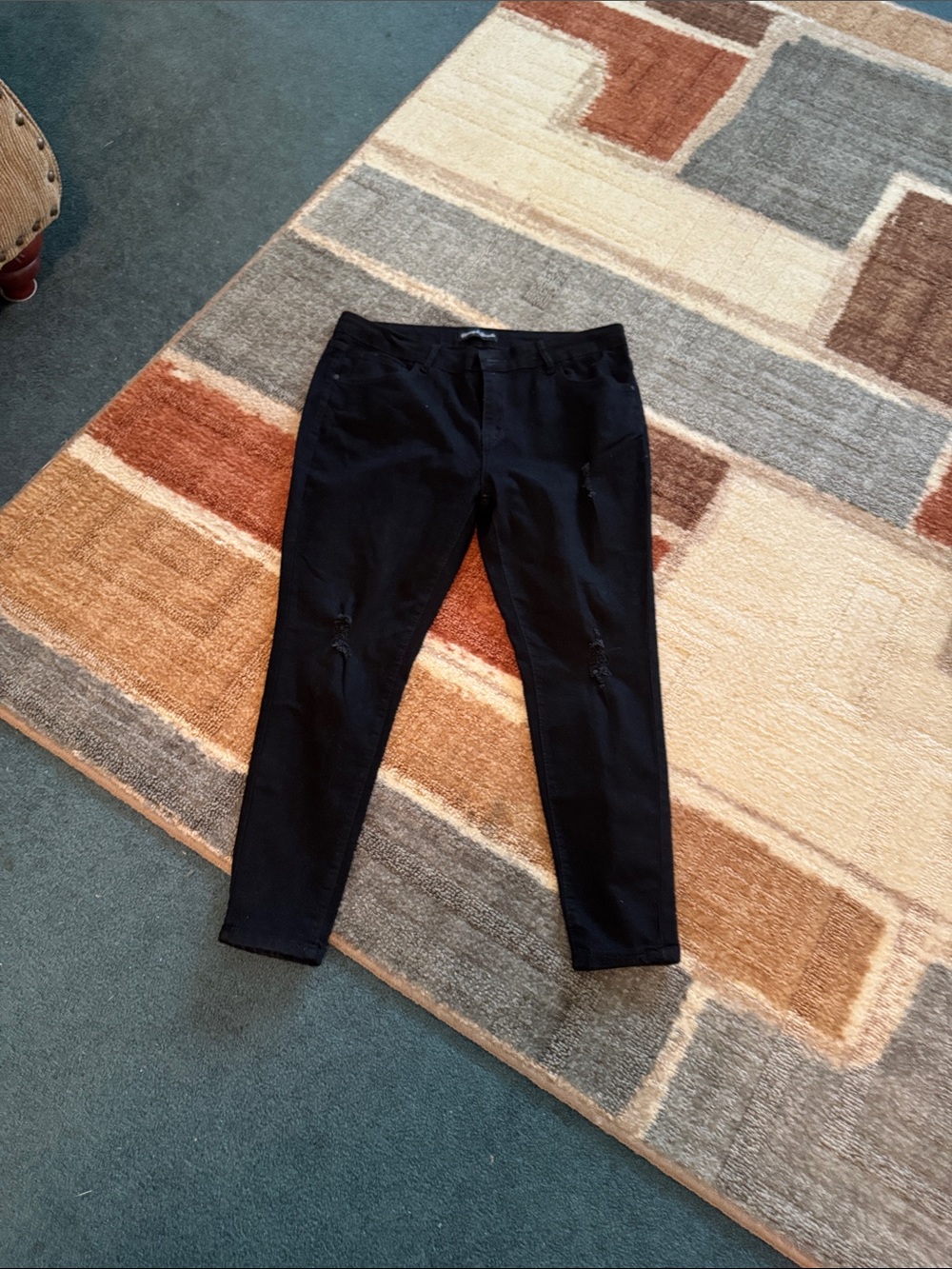 Slim Fit Black Women's Skinny Jeans